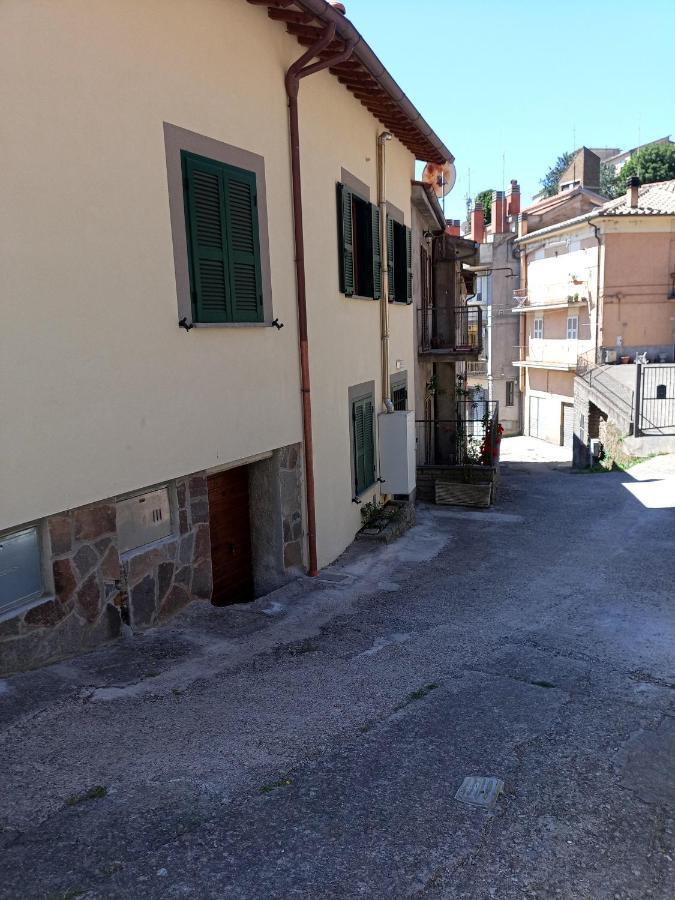 A Pochi Passi Dal Centro Di Montefiascone Apartman Kültér fotó